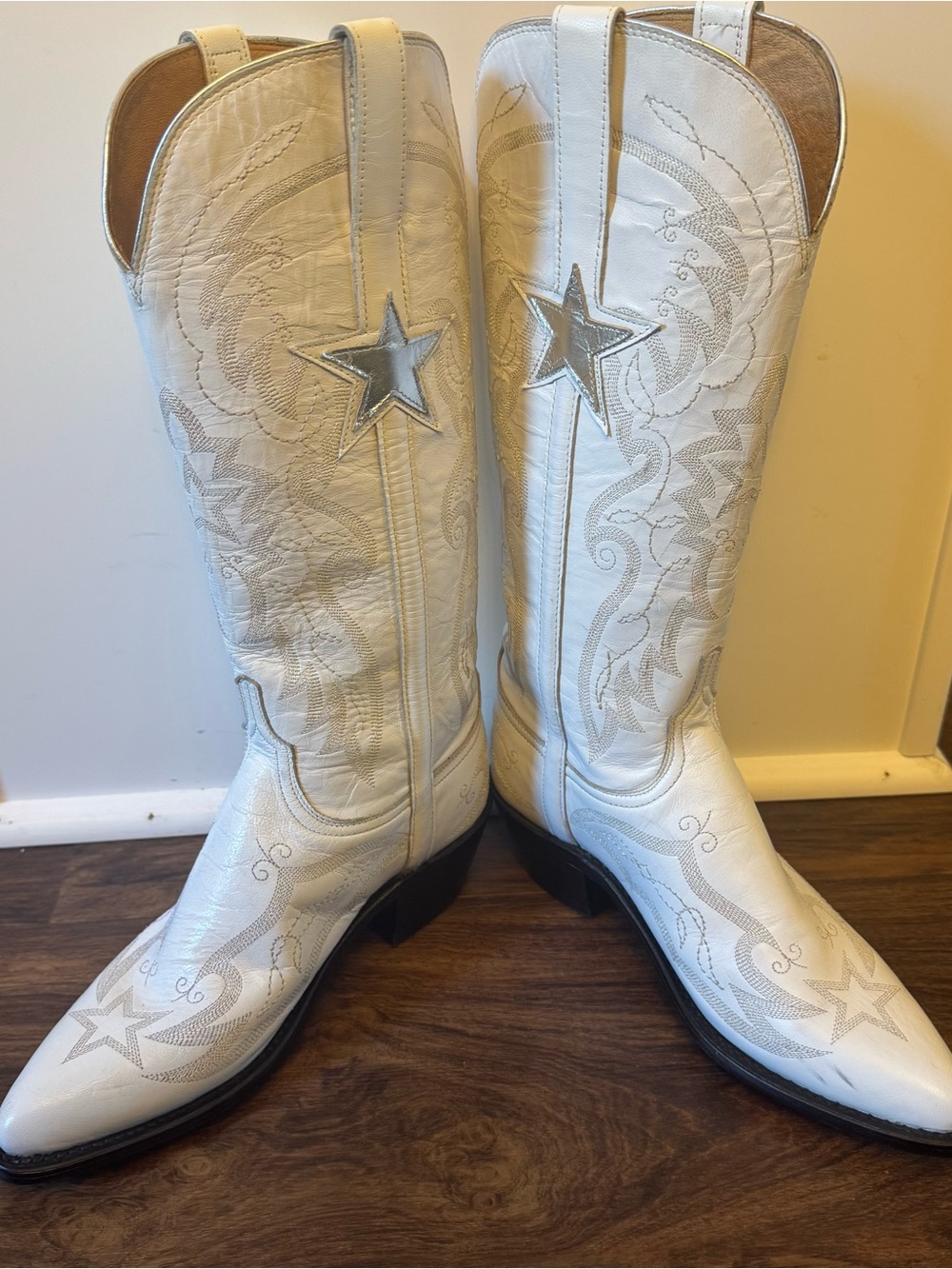 Authentic Lucchese Dallas Cowboys Cheerleader Boots Size 7.5 B - Picture 2 of 15